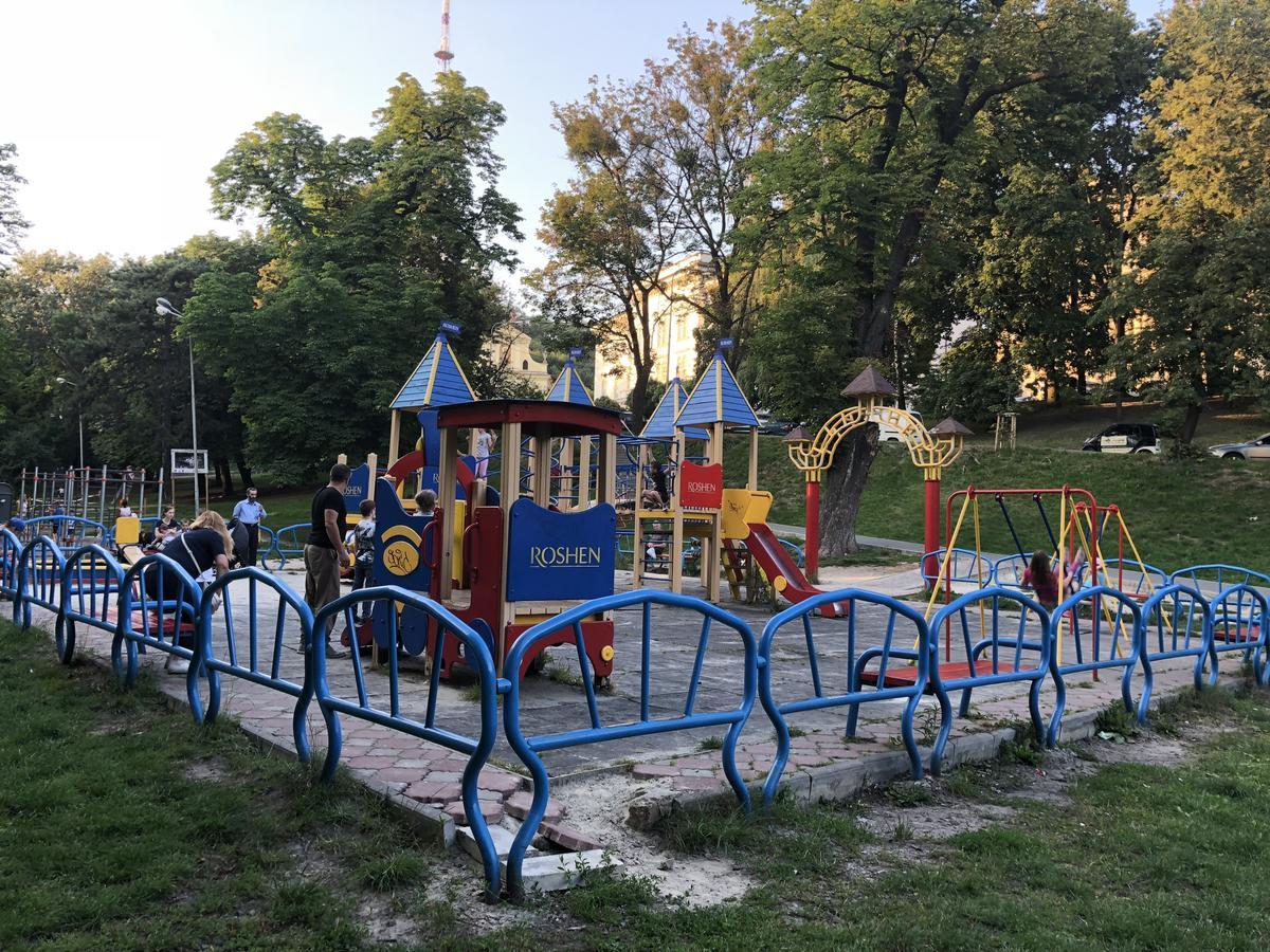 Apartment On Lesi Ukrainky 리비프 외부 사진